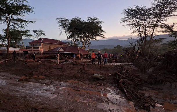 The number of dead from floods in Kenya has exceeded 160 people