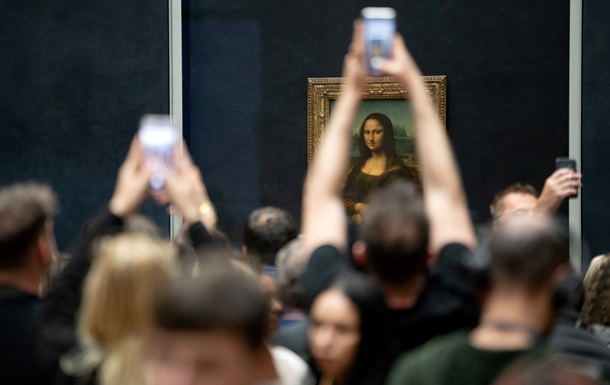 The Louvre admitted that the Mona Lisa could be moved