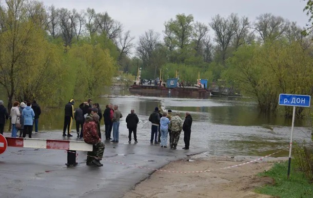 In the Russian Federation, a car with military personnel fell into a river, two were killed