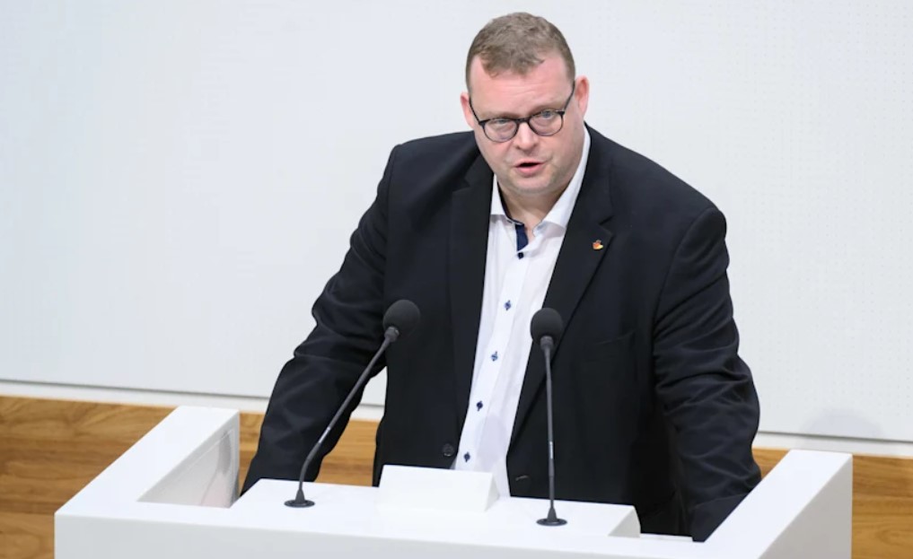Member of the Federal Parliament from AfD, Ansgar Schledde, is suspected of fraud with money