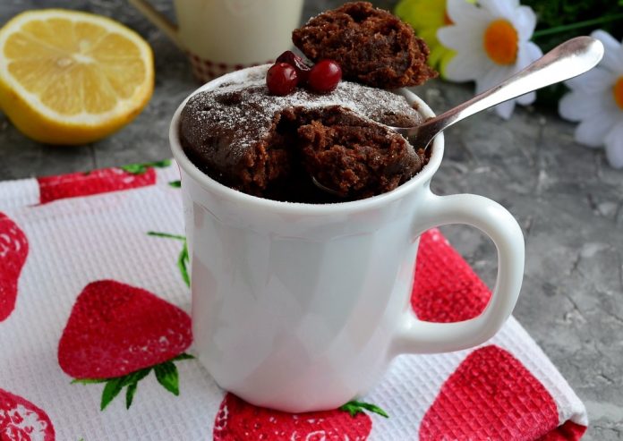 Chocolate brownie in the microwave in 5 minutes