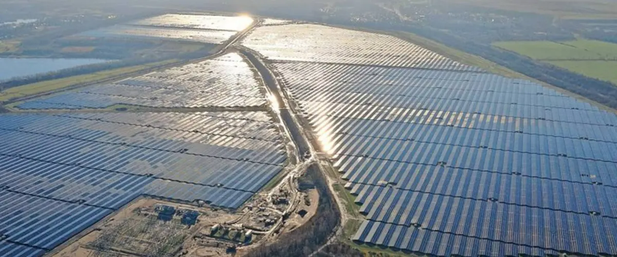 У Німеччині ввели в експлуатацію найбільшу сонячну ферму в Європі