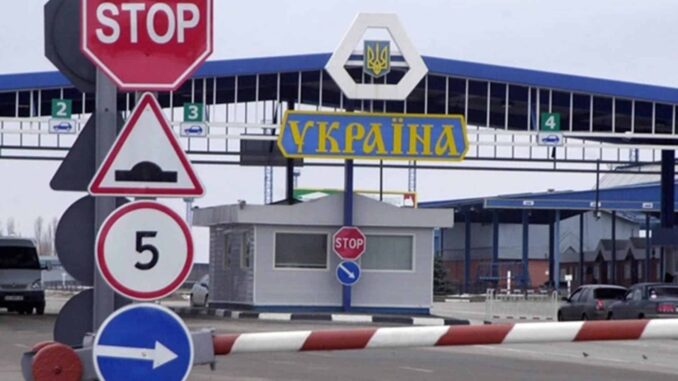 Поляки припинили акцію блокування найбільшого пункту пропуску на кордоні з Україною