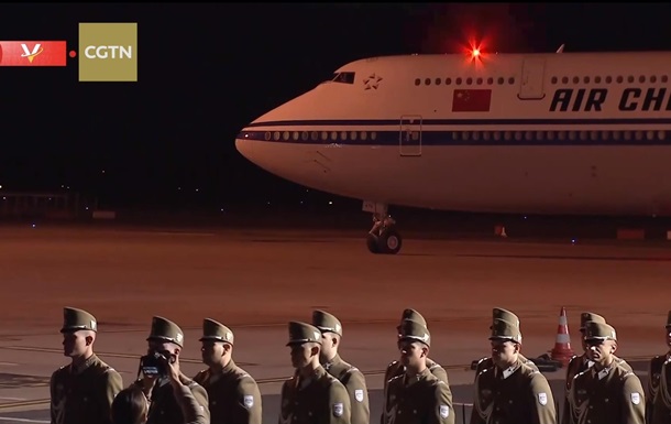 Xi Jinping arrived in Hungary
