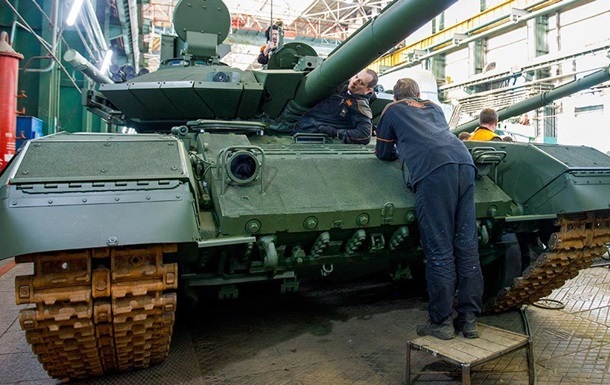 В РФ на производство оружия дополнительно направили 500 тысяч рабочих