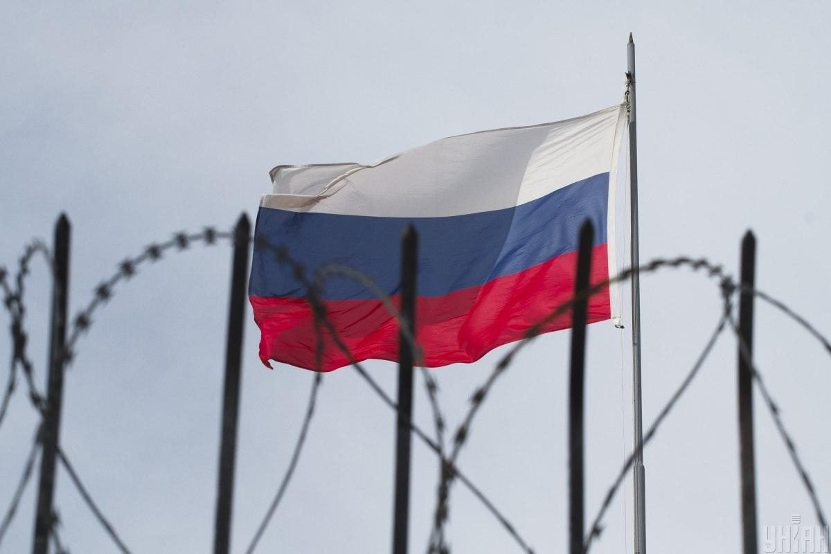 Власти двух постсоветских стран рекомендовали гражданам отказаться от визитов в РФ