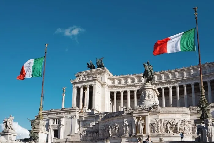 Італія відкрила візу для цифрових кочівників: деталі нового формату документів