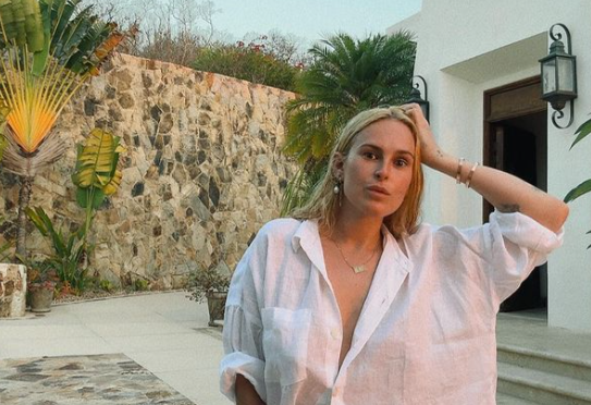The eldest daughter of Bruce Willis Rumer showed footage of a family vacation in Mexico (photo)