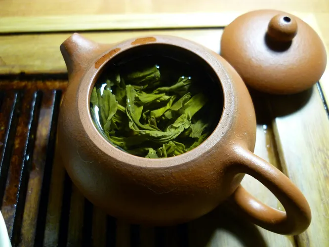 Що відбувається з тілом, якщо пити зелений чай щодня