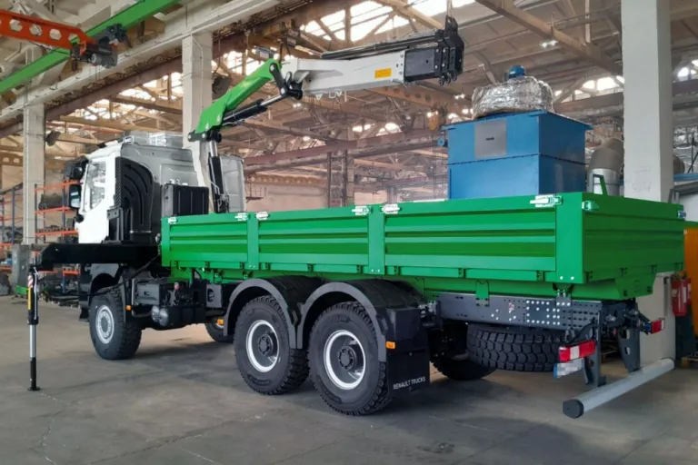 Вантажівки Renault Trucks приросли кузовними надбудовами від українських майстрів