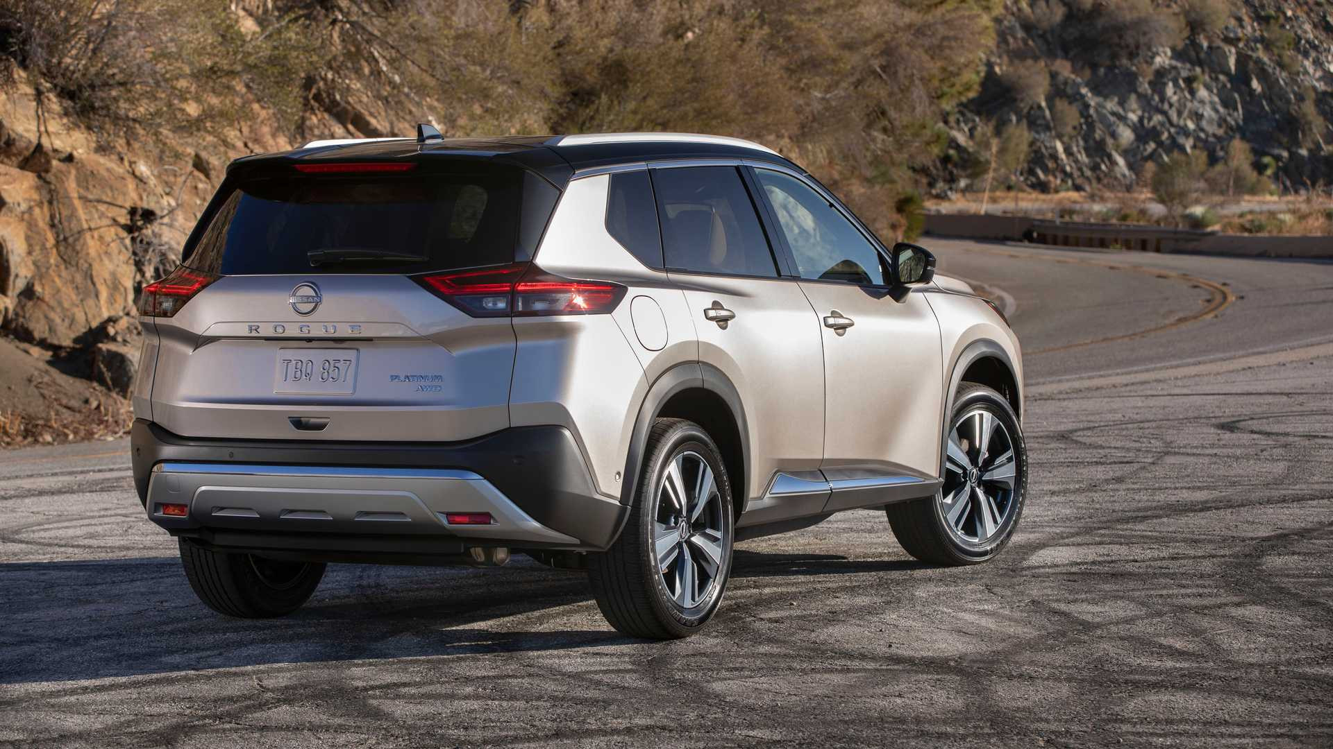 Nissan Rogue 2022 року