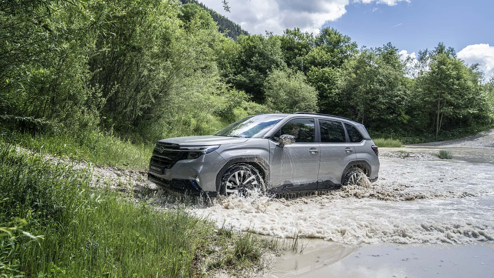 Subaru Forester 2024 року