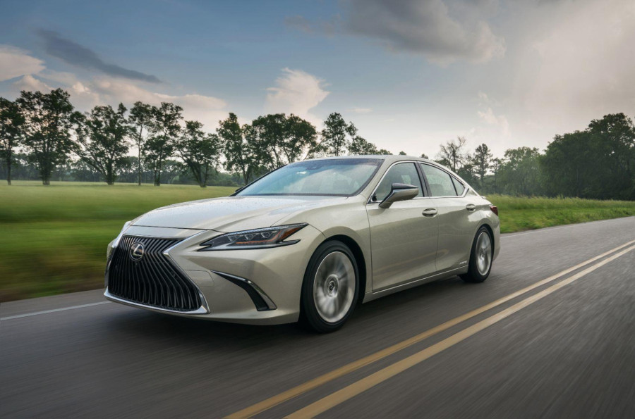 Lexus ES