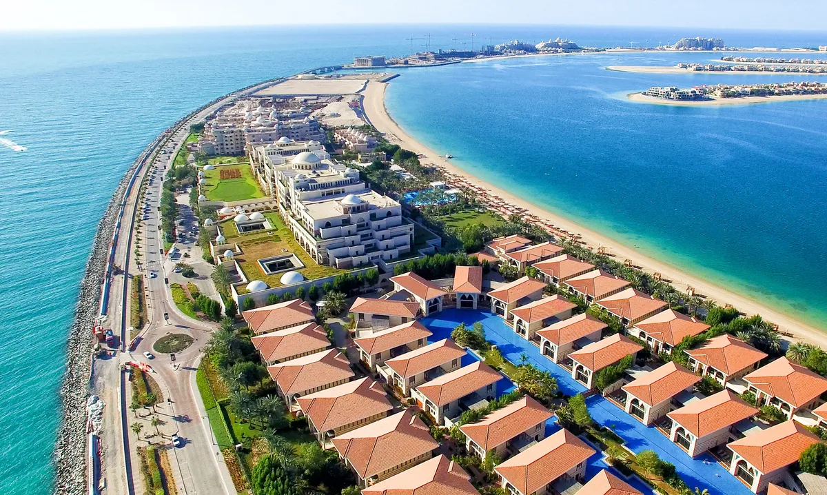 Вид на готель та житловий комплекс Jumeirah Zabeel Saray