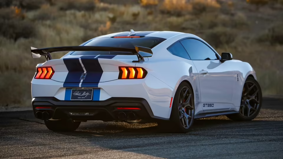 Новий Shelby GT350 та GT350R: повернення легендарного маслкара