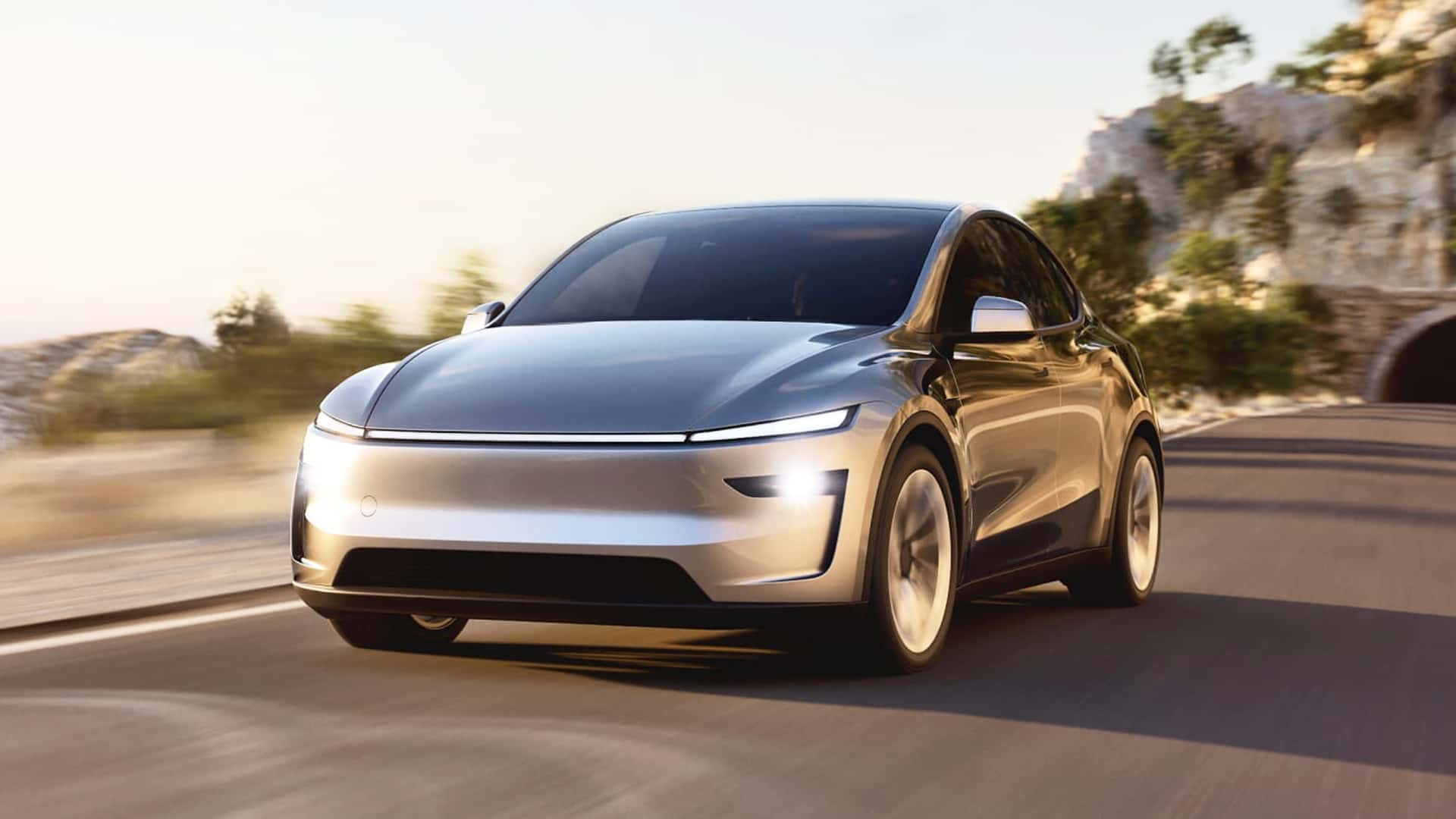 Tesla Model Y Juniper 2025 року