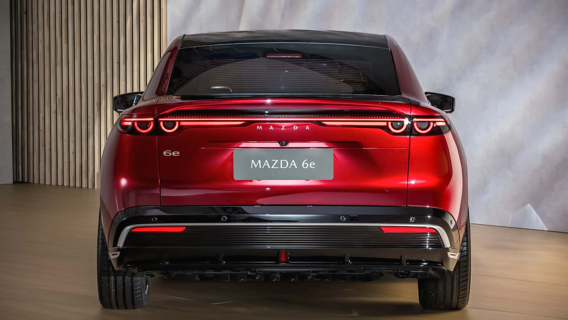 Mazda6e 2025 року