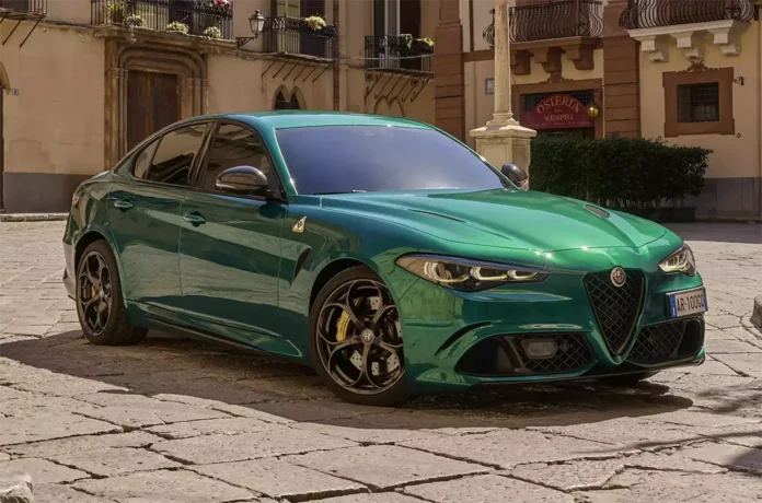 Alfa Romeo Giulia перетвориться з седана на кросовер