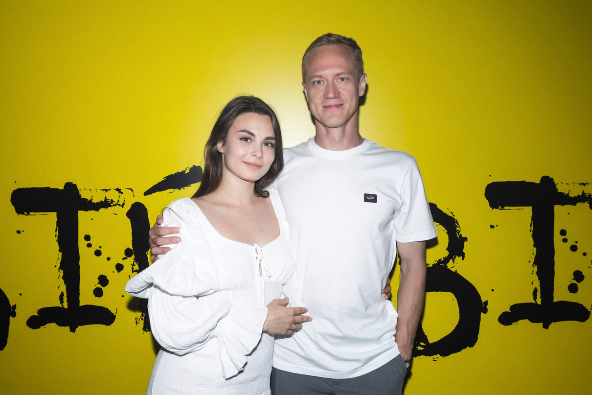 На захід завітав і політичний оглядач УП Роман Кравець зі своєю дівчиною