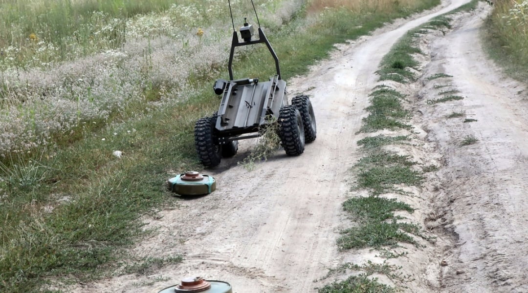 ЗСУ застосовує наземних бойових роботів на фронті