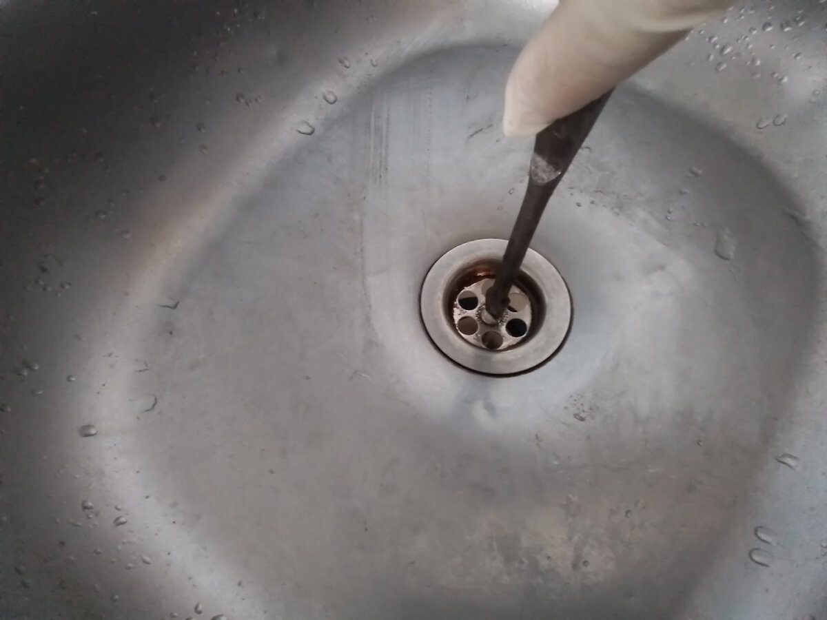 Експерти розповіли, як очистити засмічення каналізації без клопоту та зайвих витрат