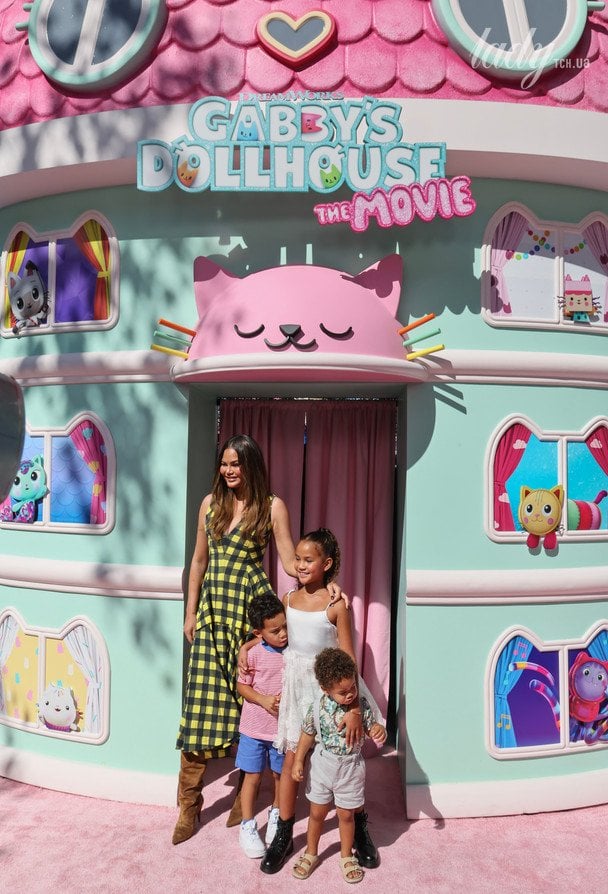 Кріссі Тейген із дітьми / © Getty Images