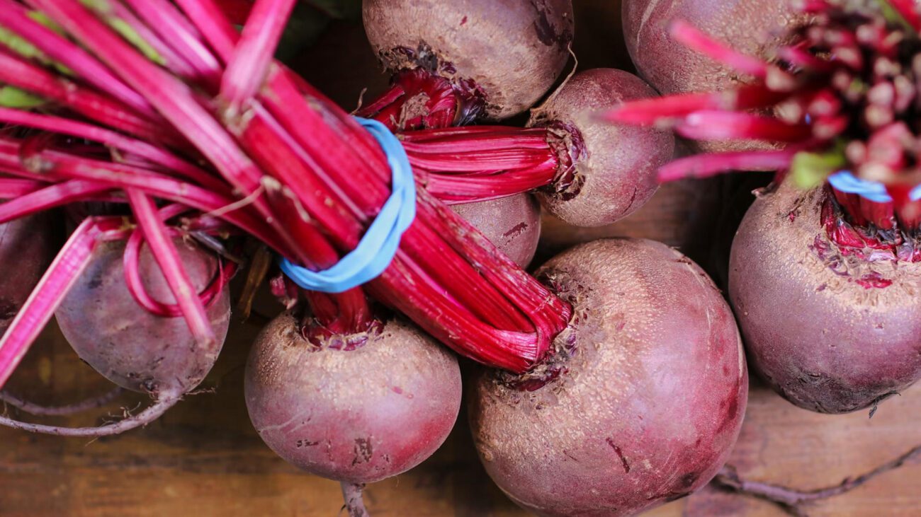 Городники розповіли, як правильно зберігати буряк, щоб пролежав аж до весни