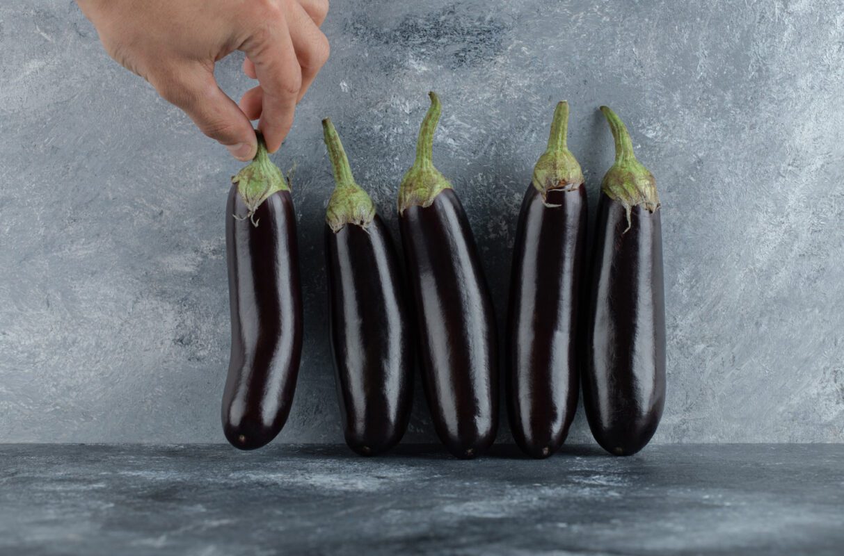 Агрономи назвали пʼять найврожайніших сортів баклажанів для вирощування