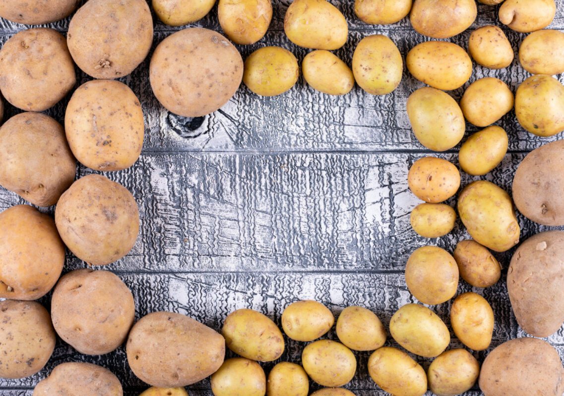 Чим посипати картоплю, щоб вона збереглася до літа