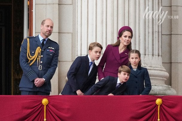 Вільям і Кейт з трьома дітьми / © Associated Press