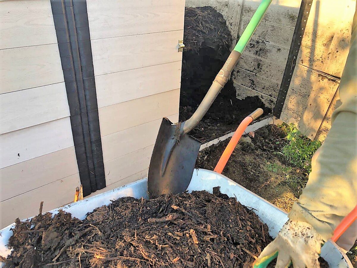 Городники розповіли, як зробити компост в декілька разів поживнішим 