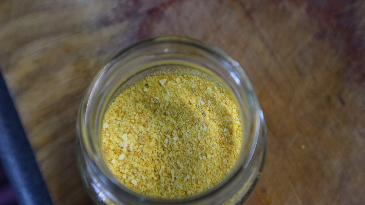 Городники розповіли, чим можна замінити гній на городі