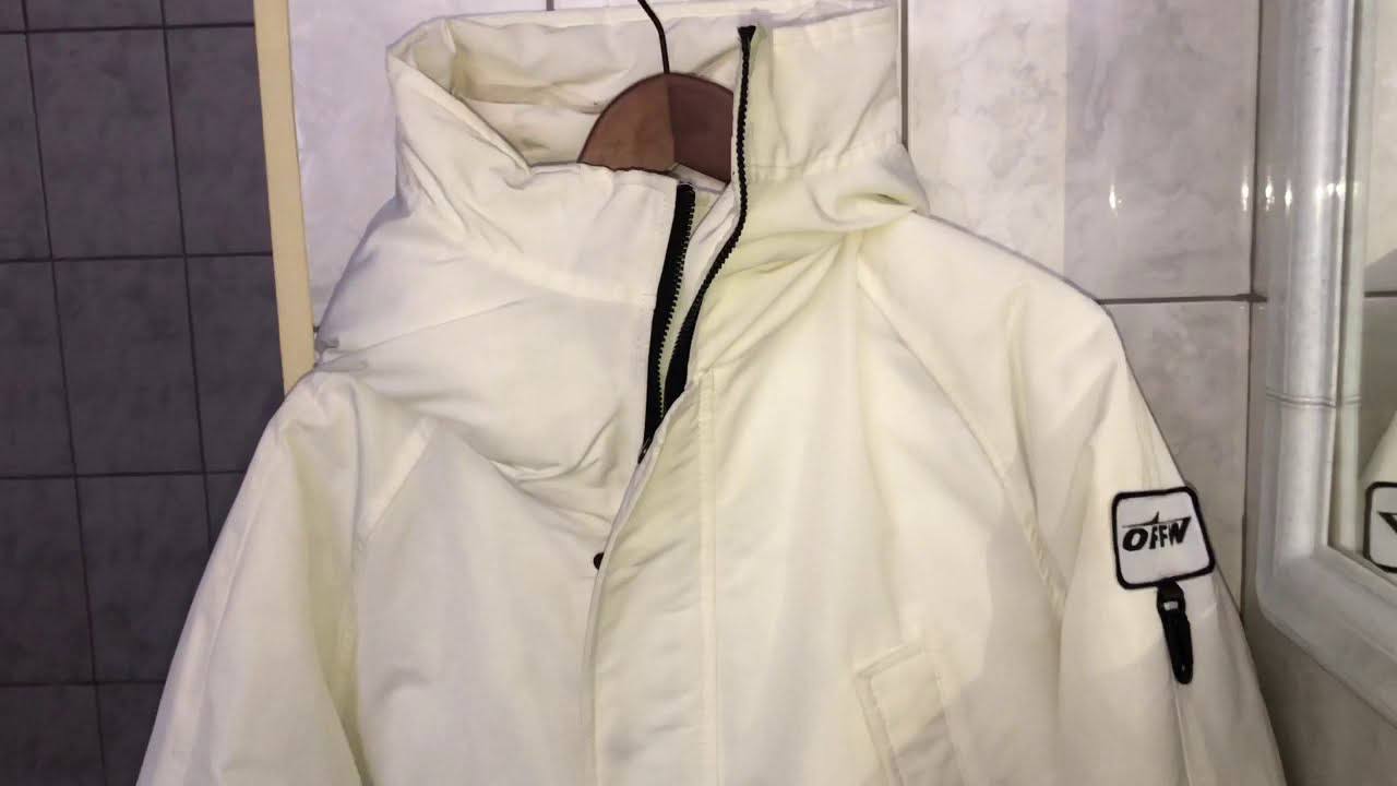 Господині розповіли, як відновити обʼєм пуховика після прання