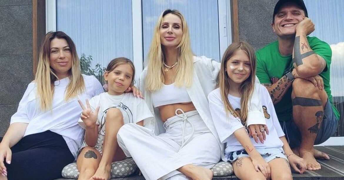 Анатоліч публічно заступився за свою куму Лободу, яка продовжує співати російською