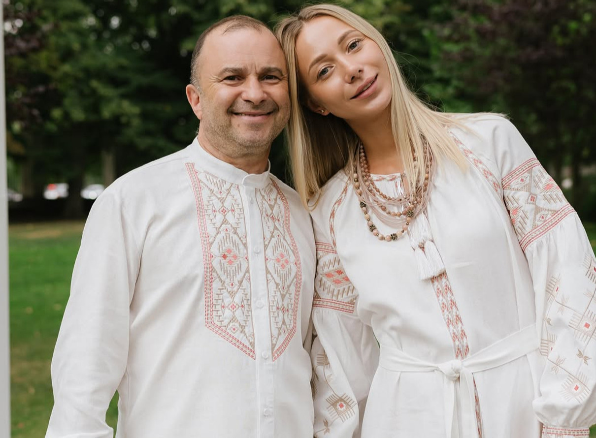 Велика косметичка для Віктора та забудькуватість Каті: Павлік з дружиною зізналися, хто за що відповідає під час туру