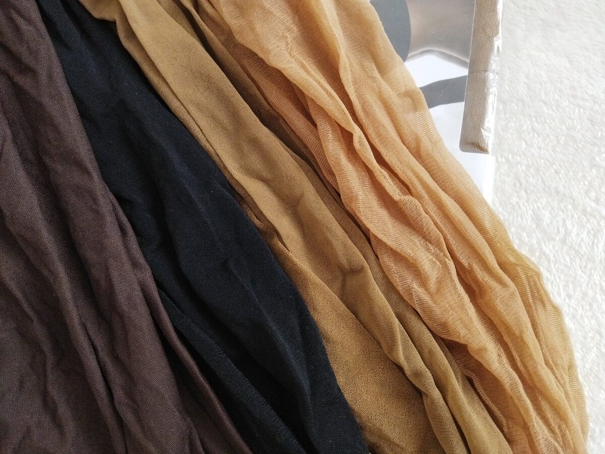 Жінки розповіли, навіщо класти в морозилку капронові колготки 