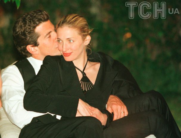 Джон Кеннеді-молодший і Керолін Бессетт / © Getty Images