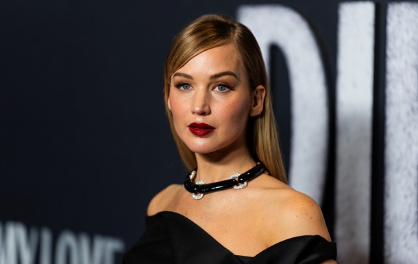 Дженніфер Лоуренс закликала зірок не втручатися в політику