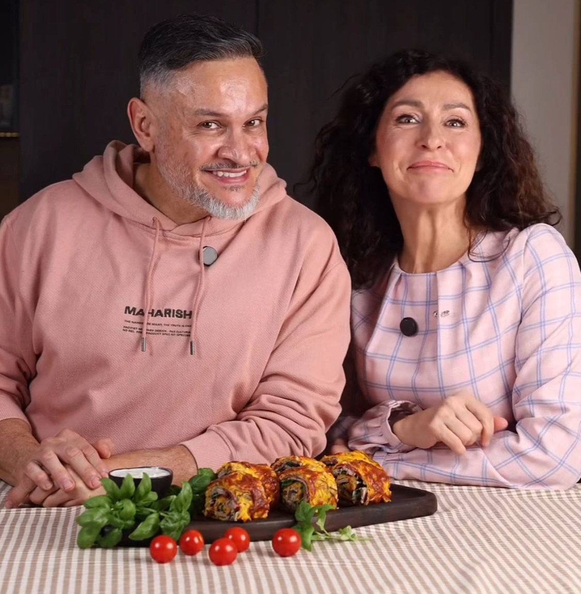 Ектор Хіменес-Браво і Надія Матвєєва зняли кулінарний ролик разом