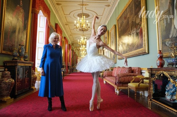 Королева Камілла в Букінгемському палаці / © Associated Press