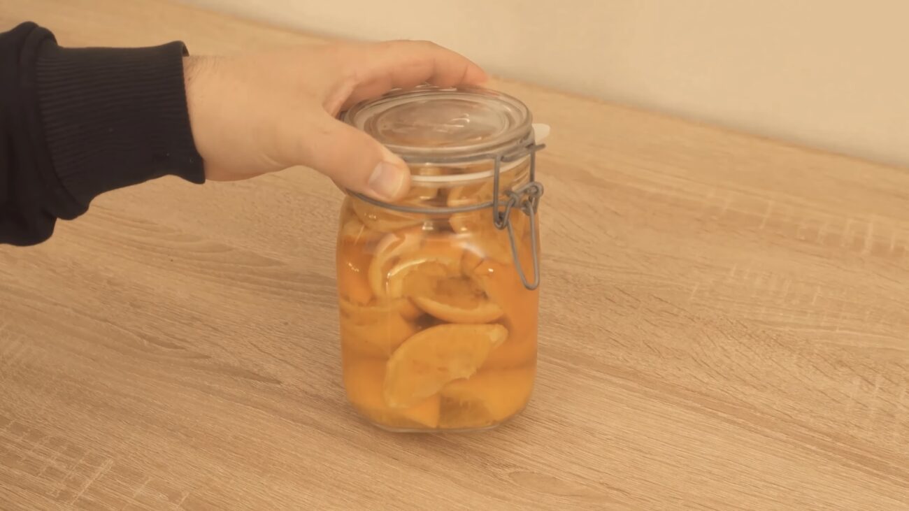 Господині розповіли, як можна застосувати апельсинові кірки в побуті 