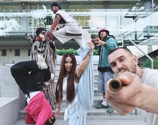 Сімбочка та Kalush Orchestra / © instagram.com/kalush.official