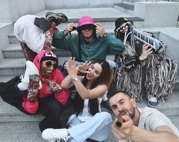 Сімбочка та Kalush Orchestra / © instagram.com/kalush.official