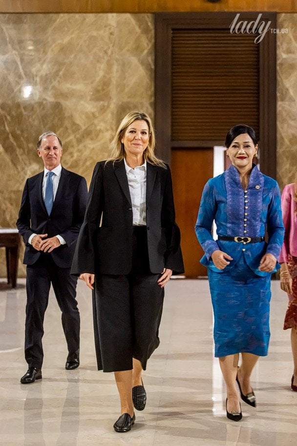 Королева Максима в аеропорту / © Getty Images