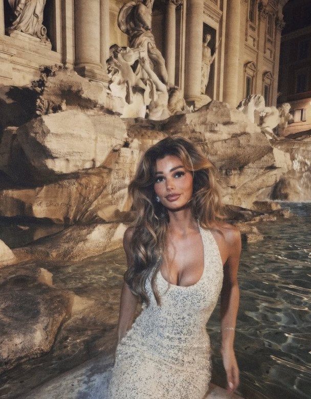 Лаура Селія