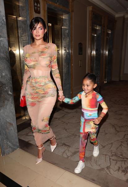 Кайли Дженнер и Сторми / © Getty Images