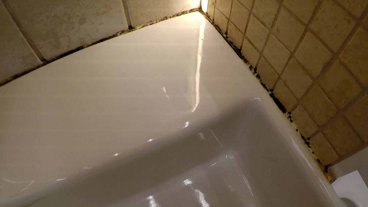 Господині розповіли, як позбутися плісняви у ванній кімнаті 