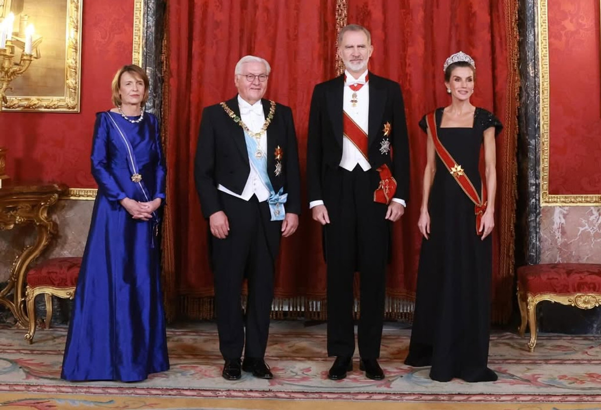 З нагоди візиту Штайнмаєра і Бюденбендер до Іспанії було влаштовано традиційний банкет