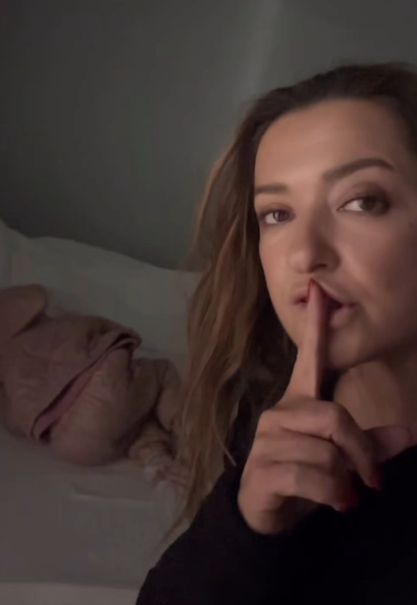 Наталія Могилевська показала, як її дочка мило заснула