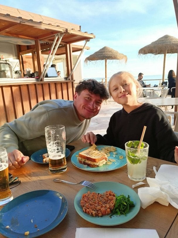 Колишній чоловік Ольги Мартиновської з їхньою донькою / © instagram.com/olga_martynovska